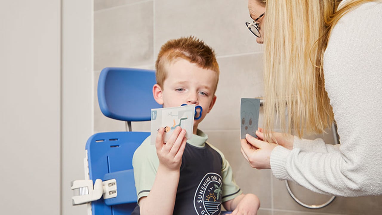 /globalassets/0-international/products/paediatric/campaign-pages/clinical-topics/toilet-training/toilet-training_3.jpg?width=1280&Quality=90&rmode=max&scale=down