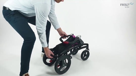 This lightweight buggy is extremely compact when folded. It has a three dimensional fold - front back method and sideways. It is self standing and requires minimum storage space.